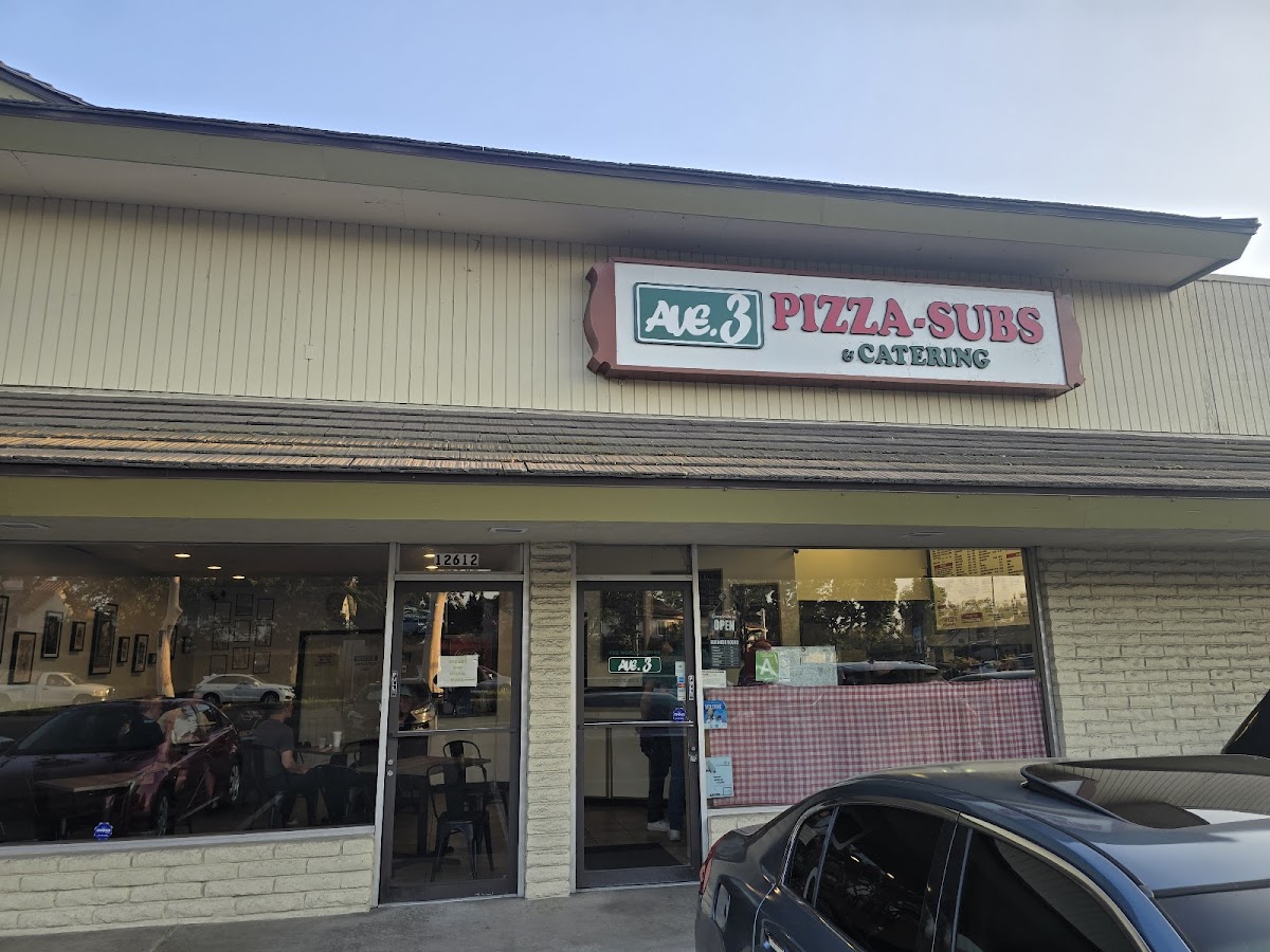 Avenue 3 Pizza Subs & Catering